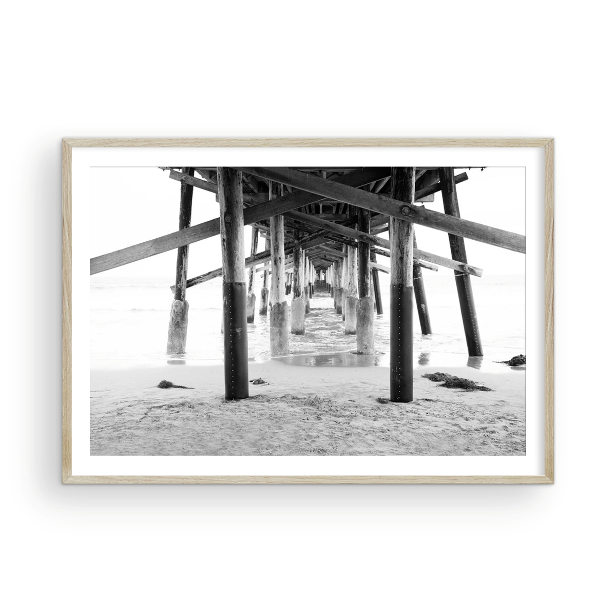 Newport pier three Monochrome